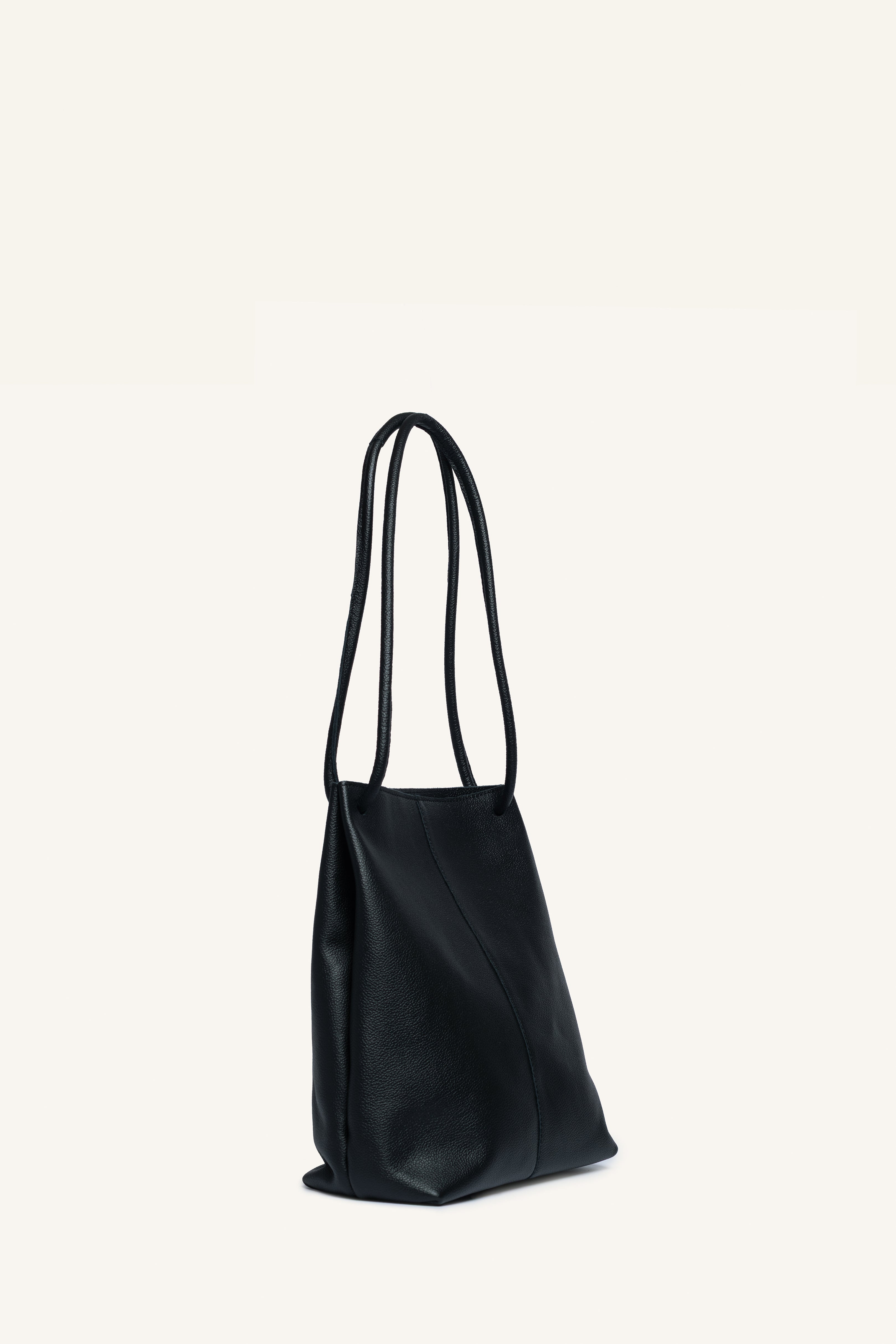 BOLSO COSTA MEDIANO | Negro