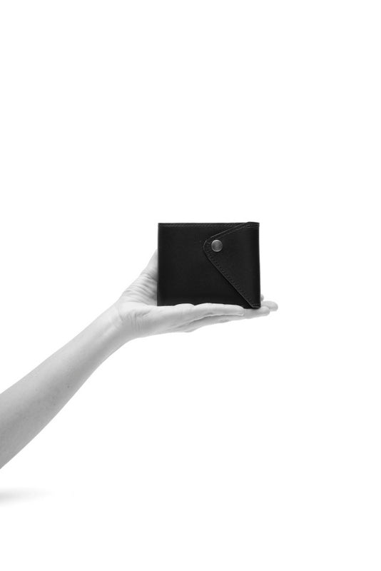 AMERICAN WALLET WITH CLASP | CAMEL